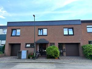 Top gepflegtes & familienfreundliches EFH mit Einliegerwohnung in D-Hassels