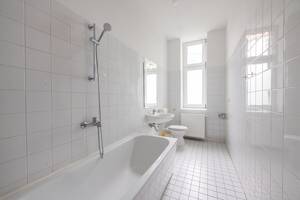 Attraktive Balkon-Wohnung: Bezugsfreie 2-Zimmer-Wohnung in beliebter und gefragter Lage, besichtigen – 13086 Berlin – Vorschaubild 8