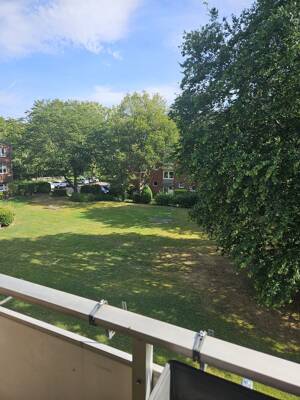 2-Zi, Wohnkü, Balkon, TG-Stellplatz, grüner Fernblick, Düsseldorf-Garath – 40595 Düsseldorf – Vorschaubild 3