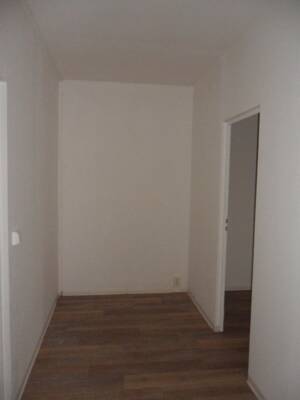 Wunderschöne 3-Raum-Wohnung in ruhiger und grüner Lage – 7549 Gera – Vorschaubild 8