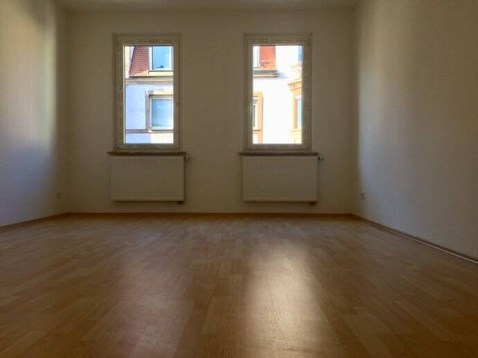 Großzügige 3-Zimmer-Altbauwohnung mit Balkon und Gemeinschaftsgarten – Nürnberg – Vorschaubild 9