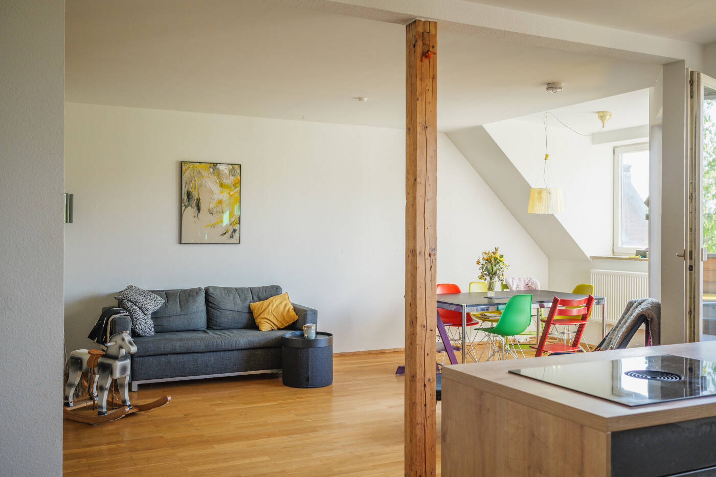 Lichtdurchflutete DG-Wohnung in Toplage – Fahrstuhl, EBK inkl., sofort bezugsfrei, von privat – Leipzig – Vorschaubild 4