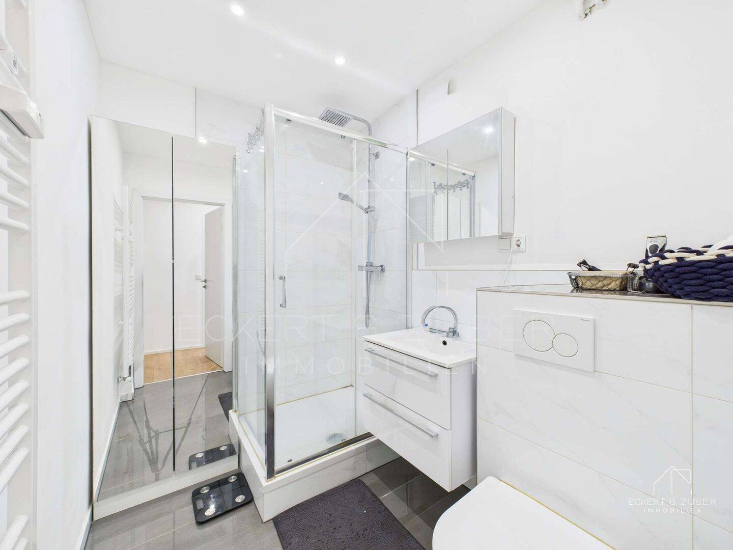 Modernisierte 2-Zimmer-Wohnung mit Südbalkon und Aufzug – Nürnberg – Vorschaubild 7