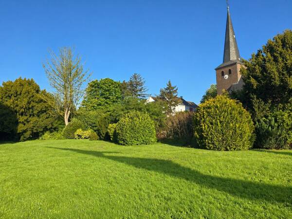 Einfamilienhaus in 50859 Köln-Widdersdorf mit 440 m² kaufen