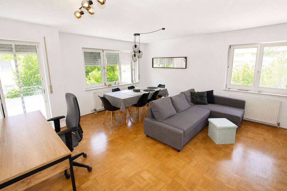 Vermietete 2,5 Zimmer ETW in Toplage Mannheim, 58m² inkl. Balkon + Stellplatz und Kellerabteil – 68165 Mannheim – Bild 1 von 9
