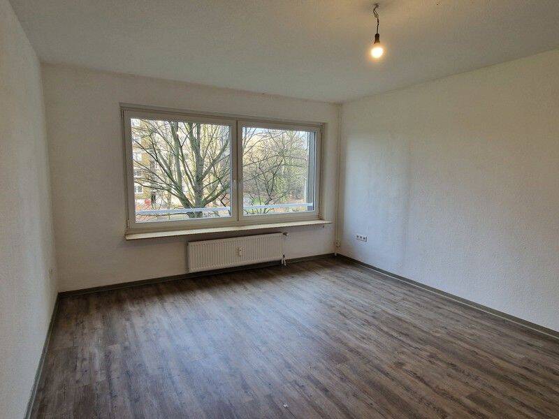 In der 1. Etage leben, ein Aufzug ist gegeben – Braunschweig – Vorschaubild 3