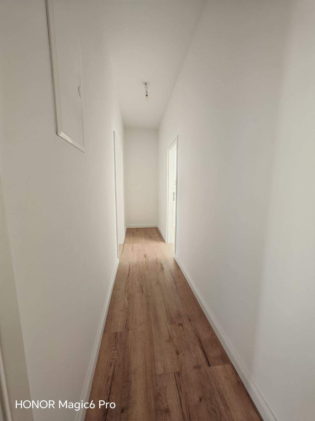 Helle und hochwertig renovierte 2-Zimmer Wohnung inkl. Einbauküche – Nürnberg – Vorschaubild 4