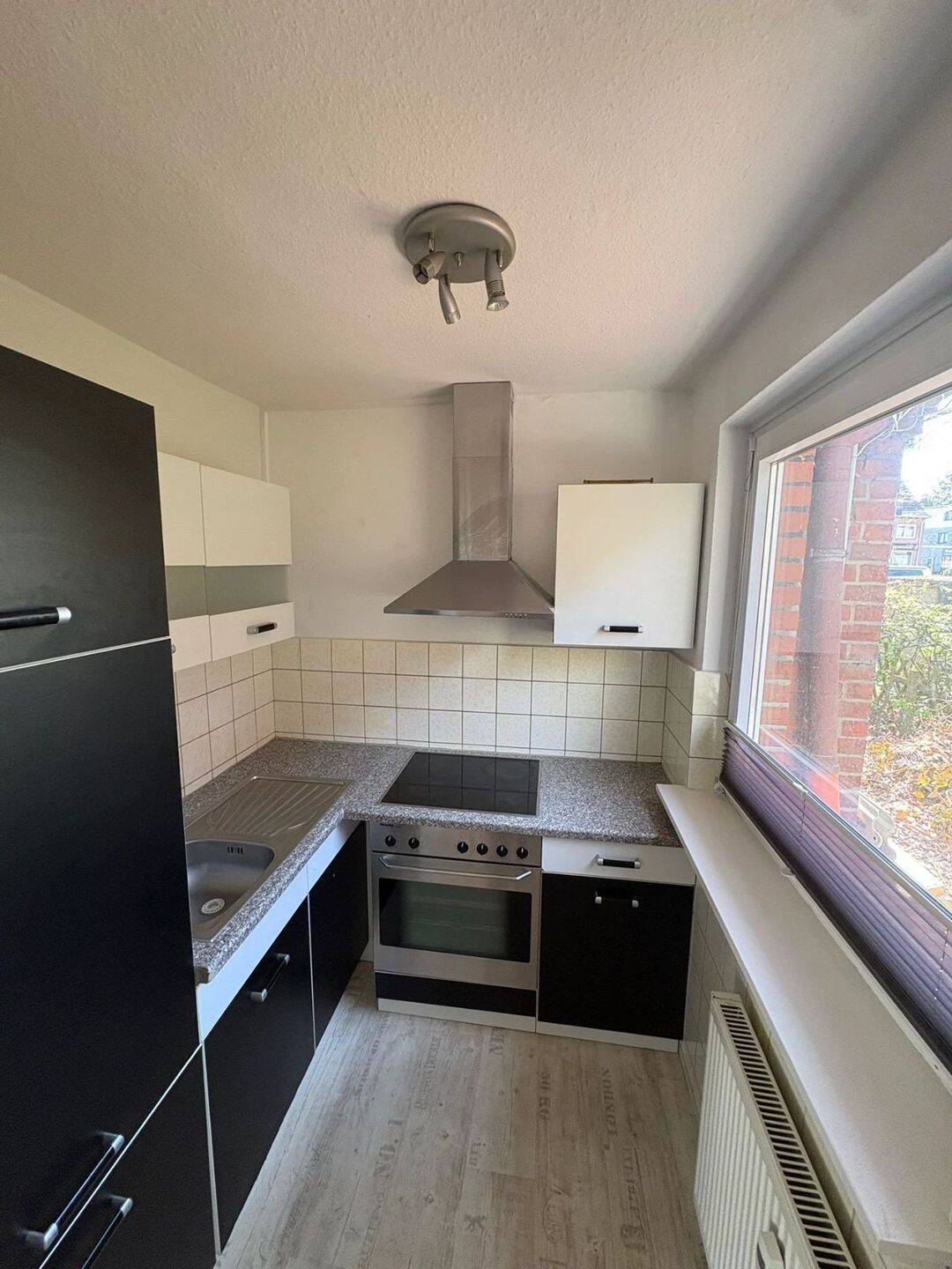 Helle 1-Zimmer-Wohnung in Hamburg-Sasel - Stadtbahnstraße 42a – Hamburg – Vorschaubild 3