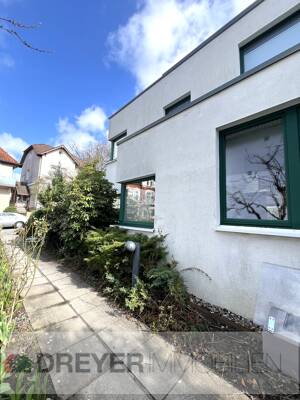 Villenviertel, 2,5 Zi. Wohnung im EG, mit Terrasse, Garten und zwei TG-Stellplätzen – 21029 Hamburg – Vorschaubild 2