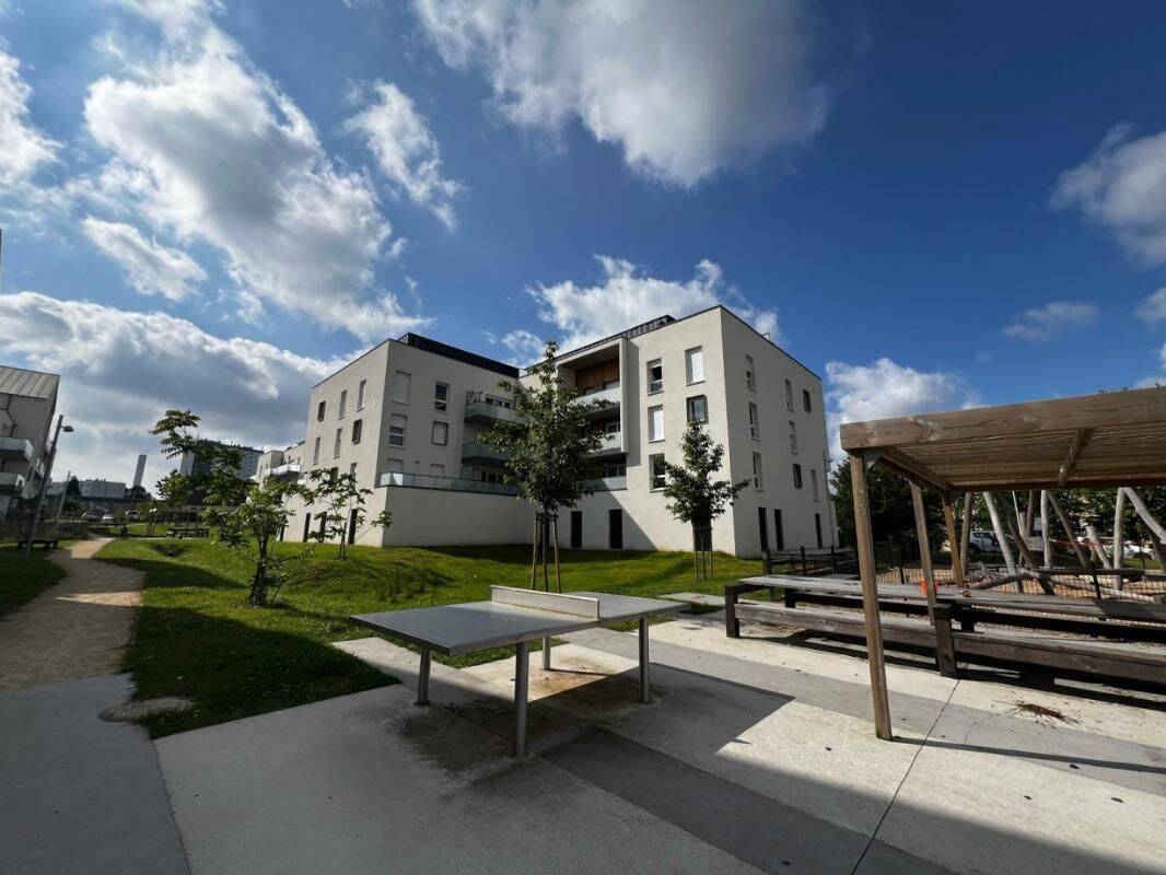 4 pièces 79 m² · à Mont-Saint-Aignan · 79 m² · 990 €/mois