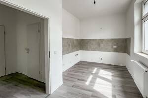 2,5 Zimmer - vollständig saniert - Bewohnerparkausweis- Terrasse – 45128 Essen – Vorschaubild 4