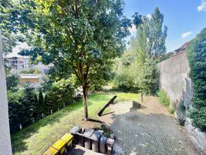 ERSTBEZUG NACH RENOVIERUNG | Stilvolle 3,5-Zimmer-Altbauwohnung mit Wintergarten & neuer Einbauküche – 4315 Leipzig – Vorschaubild 3