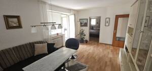 Gemütliche Wohnung! Wohnzimmer, Küche, Schlafzimmer, Diele, Bad, Balkon - Ruhige Lage - Nähe Rhein in D-Volmerswerth.