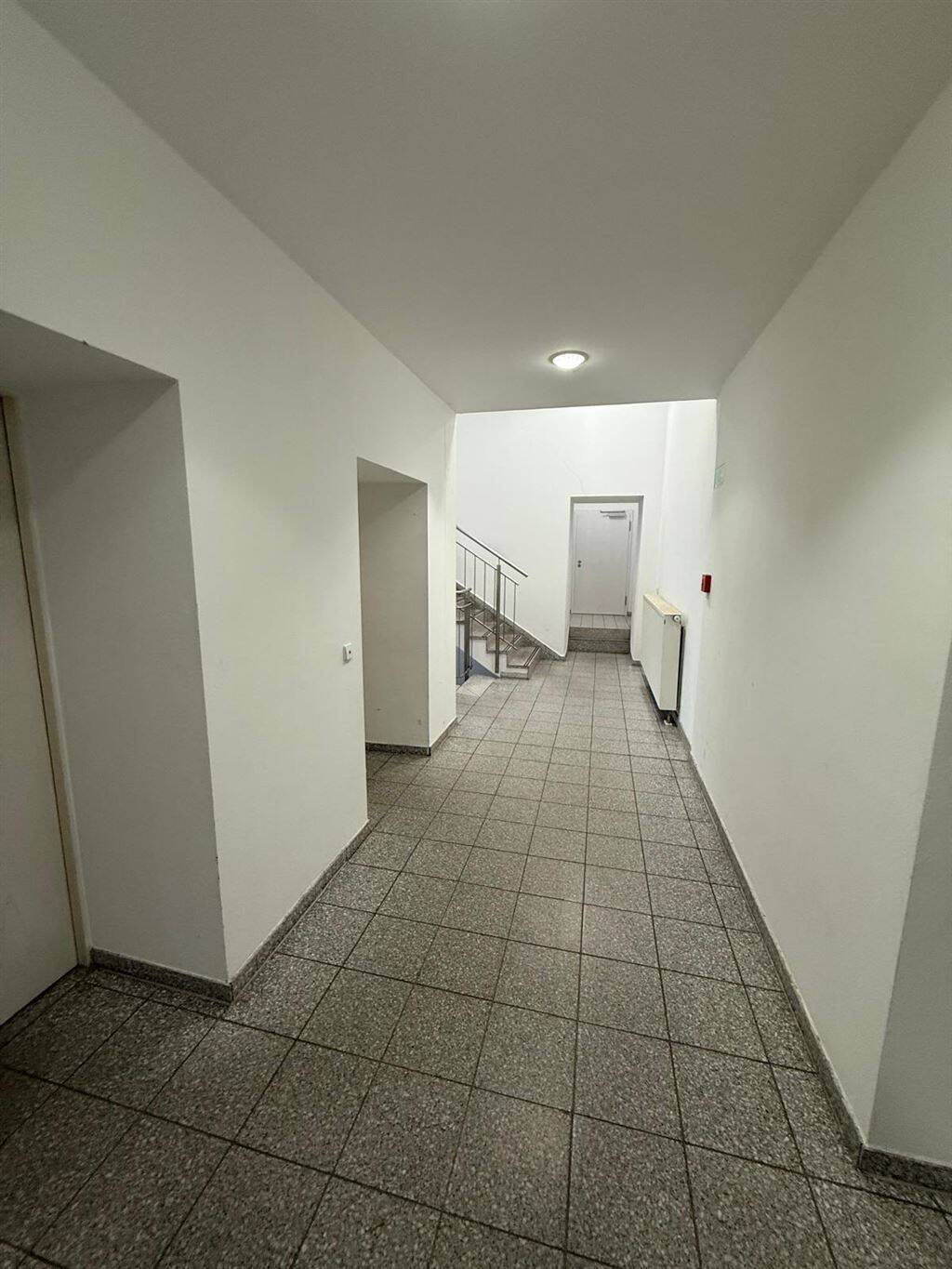 Vollvermietetes Gewerbe-Paket mit gehobener Ausstattung, Tiefgar. & Stellpl.. in Top-Innenstadtlage – Chemnitz – Vorschaubild 8