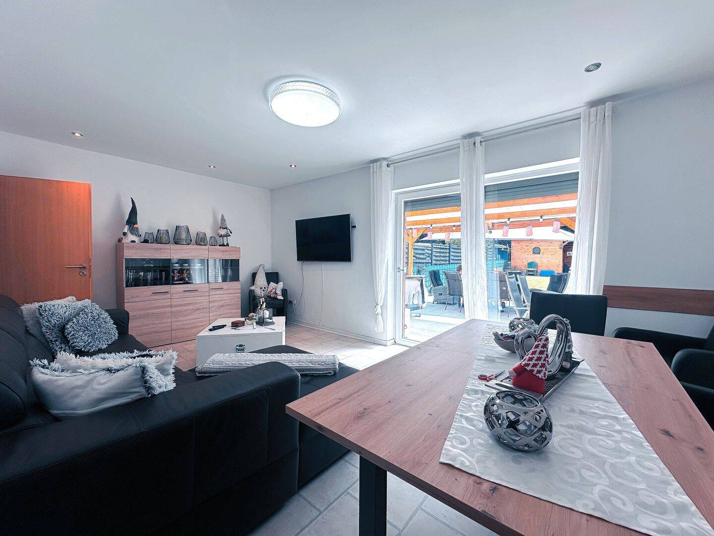 Platz für alle! Reihenmittelhaus mit Terrasse, Gartenhaus und Garage – Dortmund – Vorschaubild 8