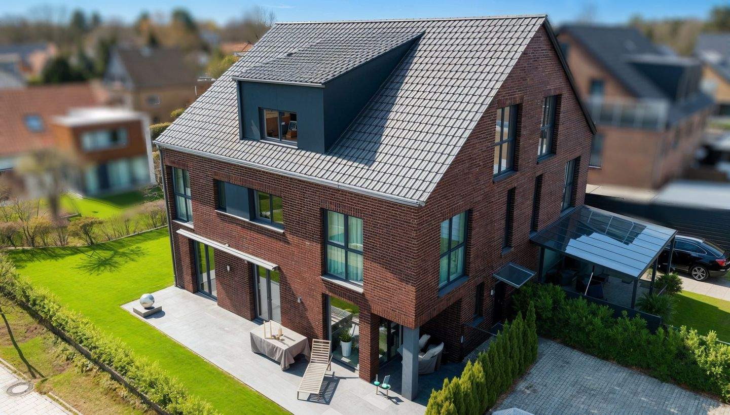 Exklusive Doppelhaushälfte in begehrter Lage von Stöckheim – Braunschweig – Bild 1 von 9