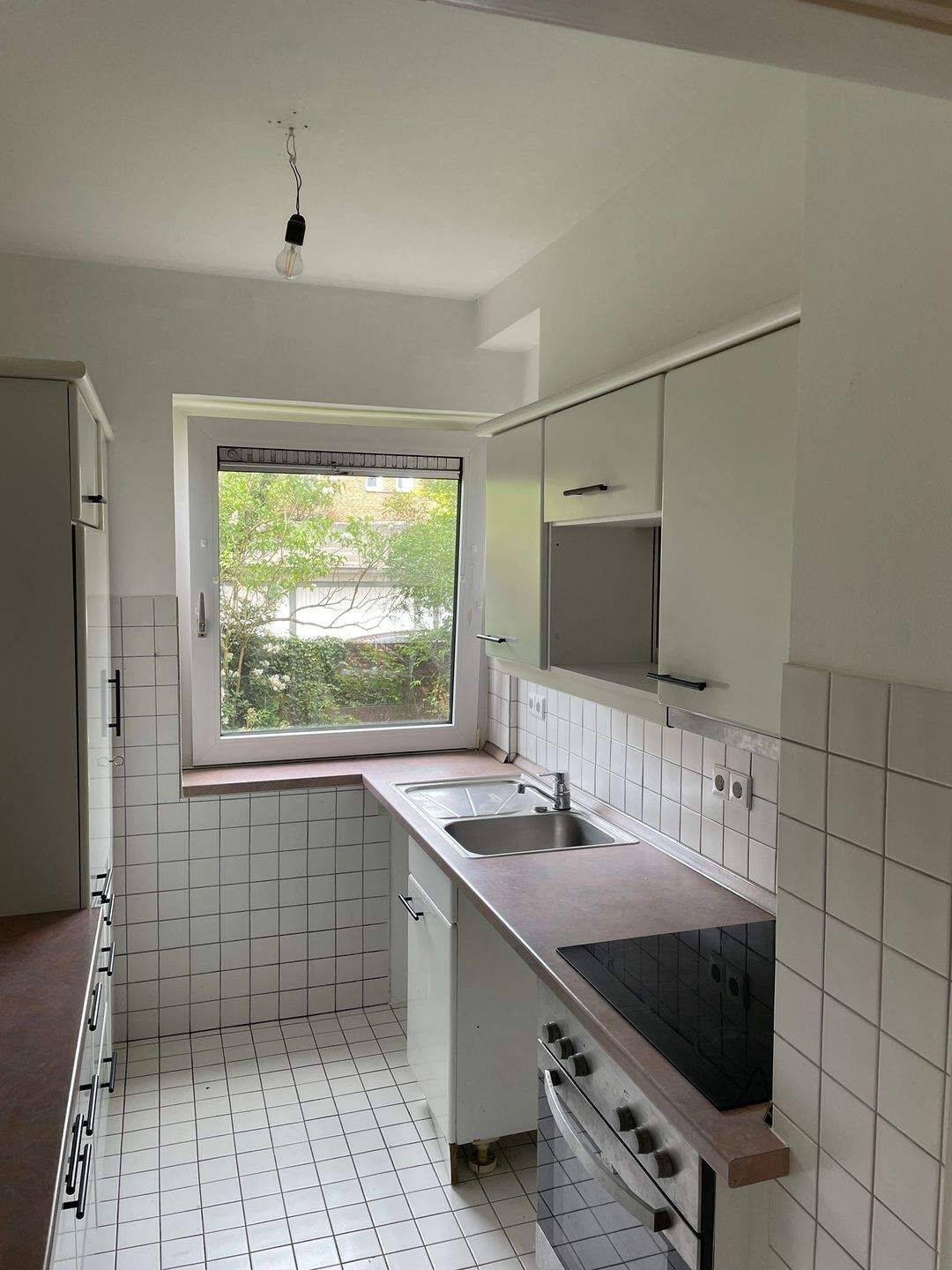 Ruhig gelegene, sehr helle 2,5-Zimmer-Wohnung in Bahrenfeld mit Balkon zu vermieten – Hamburg – Vorschaubild 2