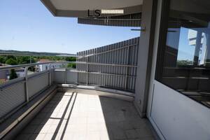 *Erstbezug nach Renovierung* Charmante 3-Zimmer-Wohnung im "Salute" in S-Fasanenhof! – 70565 Stuttgart – Vorschaubild 3