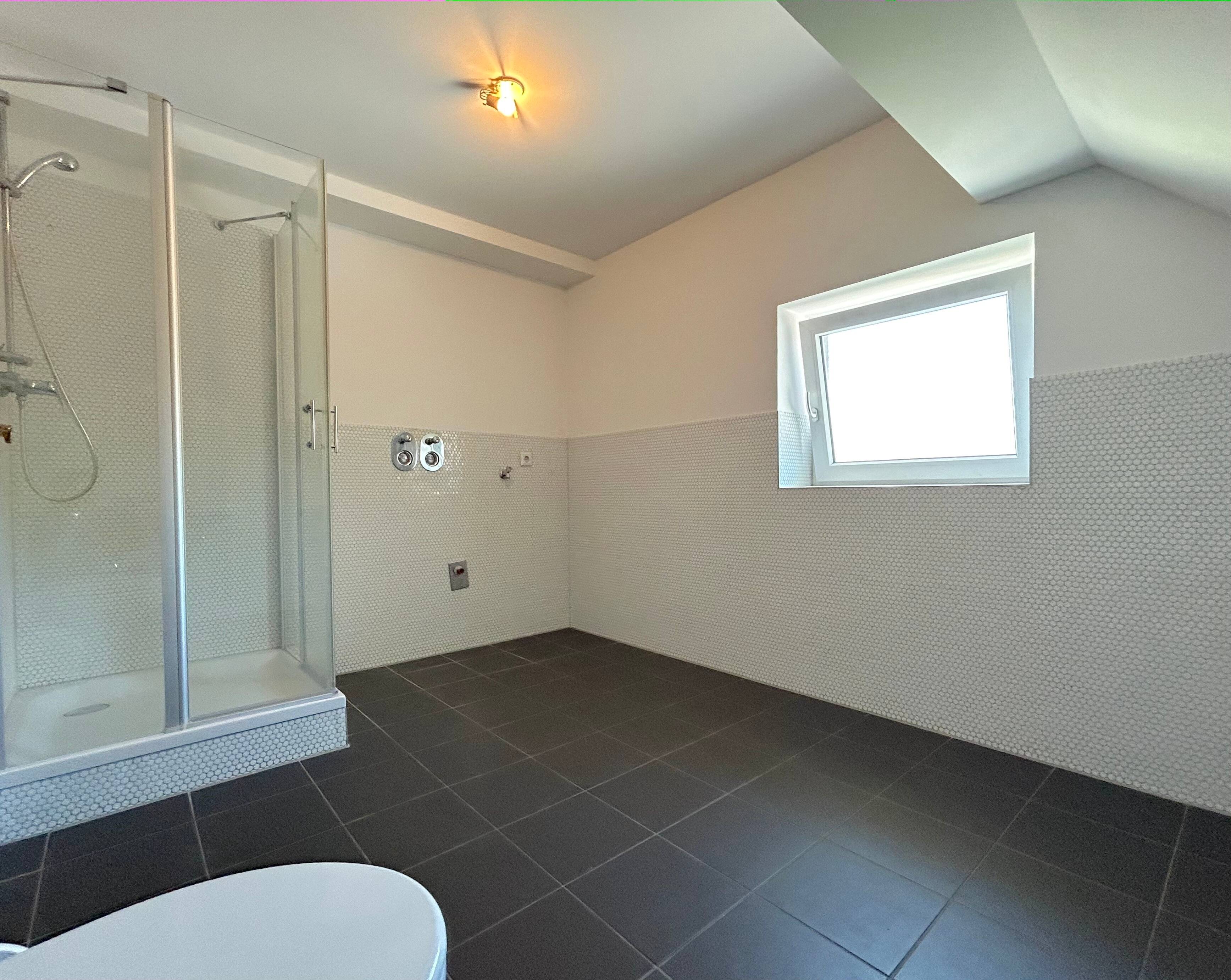 ++ Kapitalanlage++Wohnhaus mit 6 vermieteten Wohnungen in Aidenbach++ – Aidenbach – Vorschaubild 6