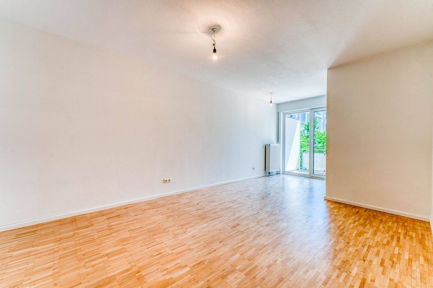 Stadtleben und Rückzugsort zugleich: Frisch renovierte 2-Zimmer-Wohnung in der Ludwigsvorstadt – München – Vorschaubild 2