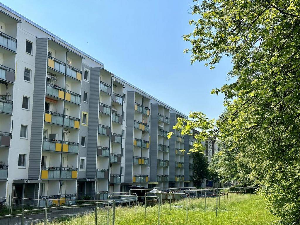 Tolle 3-Raum-Wohnung mit Balkon in sanierter Wohnanlage – Chemnitz – Vorschaubild 4