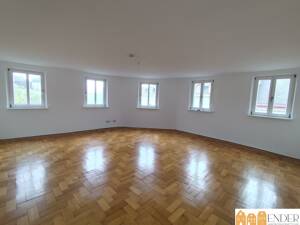 Hornschuchpromenade! 3 Zimmerwohnung mit viel Platz!