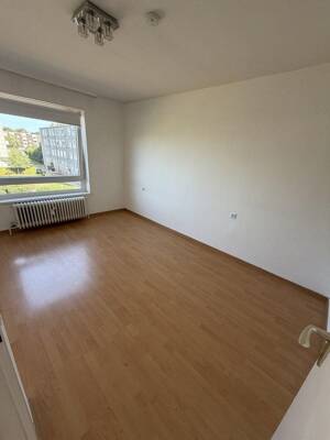 Helle 2-Zimmer-Wohnung in Salzgitter-Lebenstedt - oberste Etage, sofort frei – 38226 Salzgitter – Vorschaubild 5