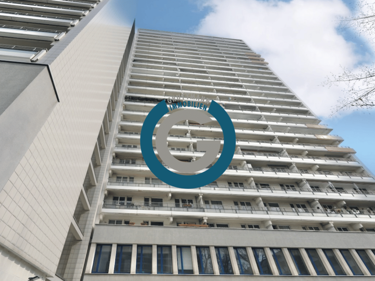 MITTEN IN BERLIN - CITY APARTMENT MIT FAHRSTUHl & LOGGIA - SUPER INFRASTRUKTUR – 10117 Berlin – Bild 1 von 9