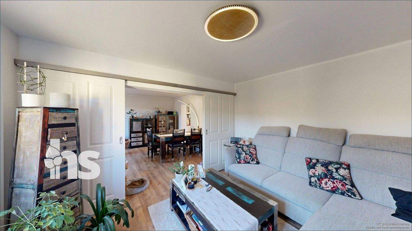 PROVISIONSFREI: Großzügiges Einfamilienhaus in Braunsbedra mit 7 Zimmern & 901 m² Grundstück – Braunsbedra – Bild 1 von 9