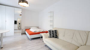 komfortables Einzelapartment in Stuttgart-Degerloch - WOHNEN AUF ZEIT – 70597 Stuttgart – Vorschaubild 2