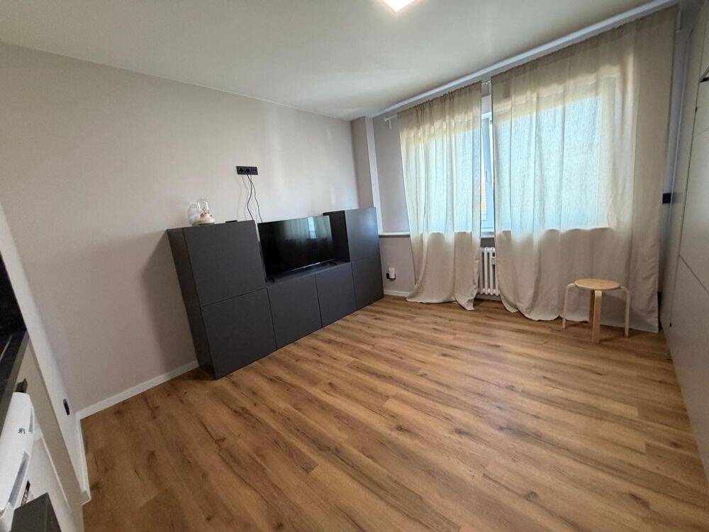 Zentrale Ringlage ! Saniertes und vollmöbliertes Appartement – Köln – Vorschaubild 8