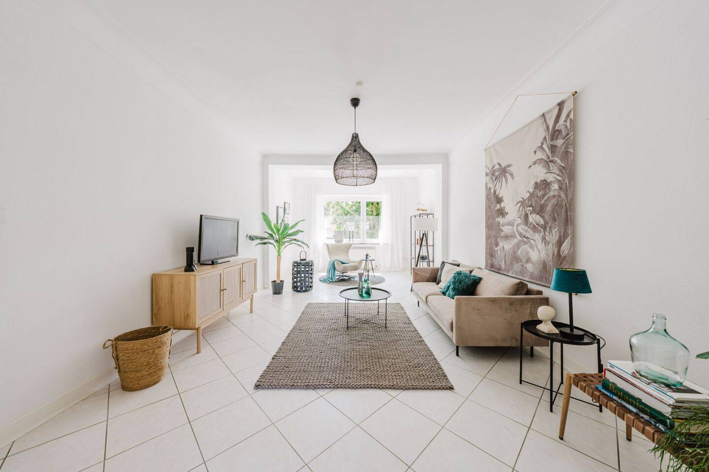 Großzügig wohnen im Kreuzviertel: Altbau-Charme mit 3-4 Schlafzimmern und Parkplatzmöglichkeit