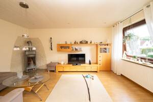 Doppelhaushälfte mit separatem Wohnhaus, Garage, Garten und vielen Extras – 28259 Bremen – Vorschaubild 9
