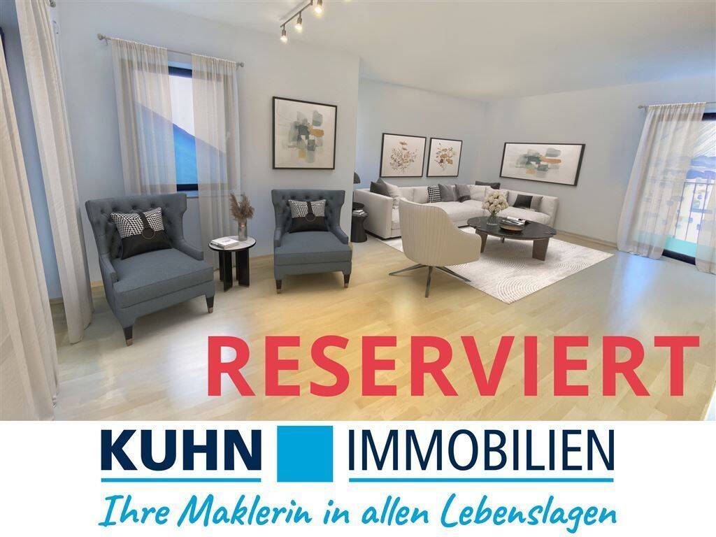 Sehr schöne großzügige 5 Zi.-Wohnung mit Balkon, Garage und zusätzlichem Stellplatz.