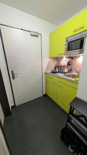 Objekt „Studio B“ - sehr schönes Studentenapartment mit Balkon – 10178 Berlin – Vorschaubild 3
