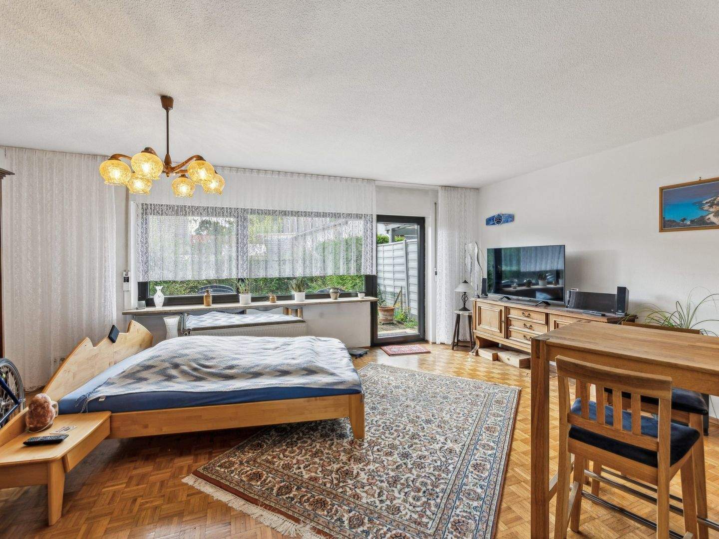 Gepflegtes RMH, ideal für eine Familie mit Terrasse, Balkon, Garage in Nürnberg-Reichelsdorf – Nürnberg – Vorschaubild 3