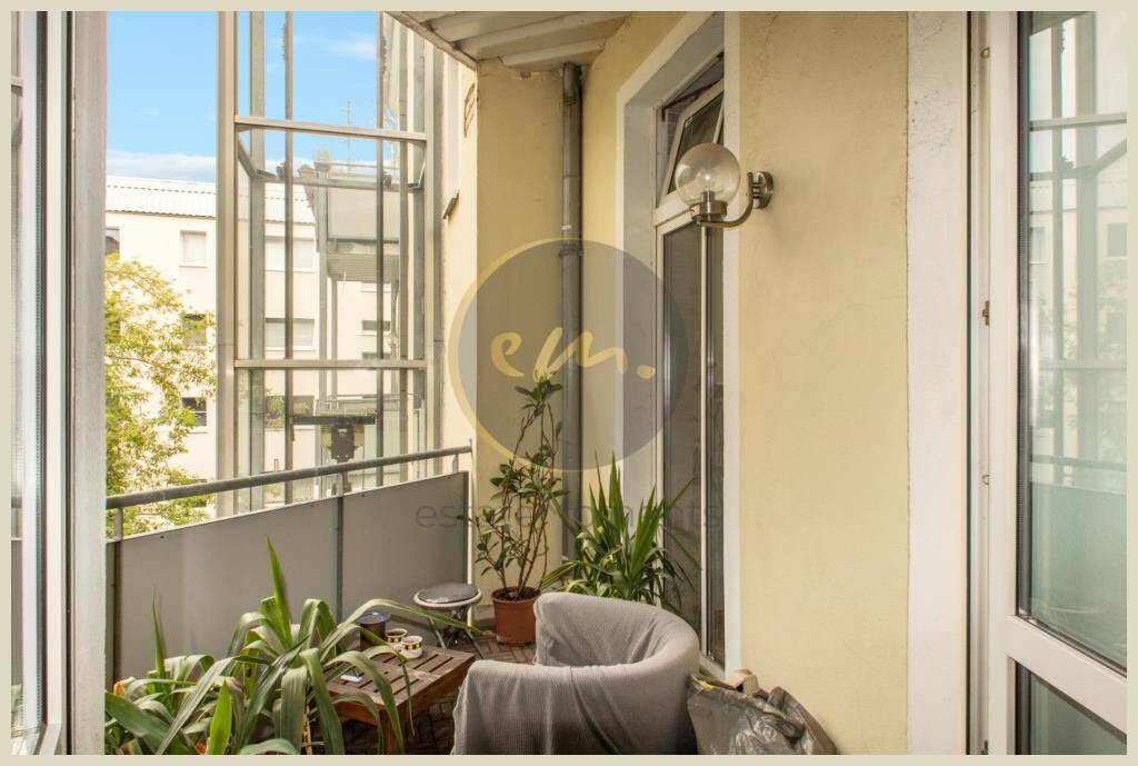 Nähe Mediaspree: Helle, moderne 2-Zimmer-Altbauwohnung mit Westbalkon, mögliche Bruttorendite 4,10 % – Berlin – Vorschaubild 5
