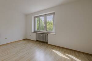 Wohnen am Park: Toll geschnittene 3-Zimmer-Wohnung mit sonnigem Westbalkon – 81669 München – Vorschaubild 7
