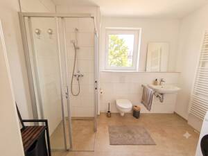 Neuwertige 2-Zimmer-Wohnung mit Balkon & Stellplatz im Heiligkreuzviertel (Mainz-Weisenau) – 55130 Mainz – Vorschaubild 5