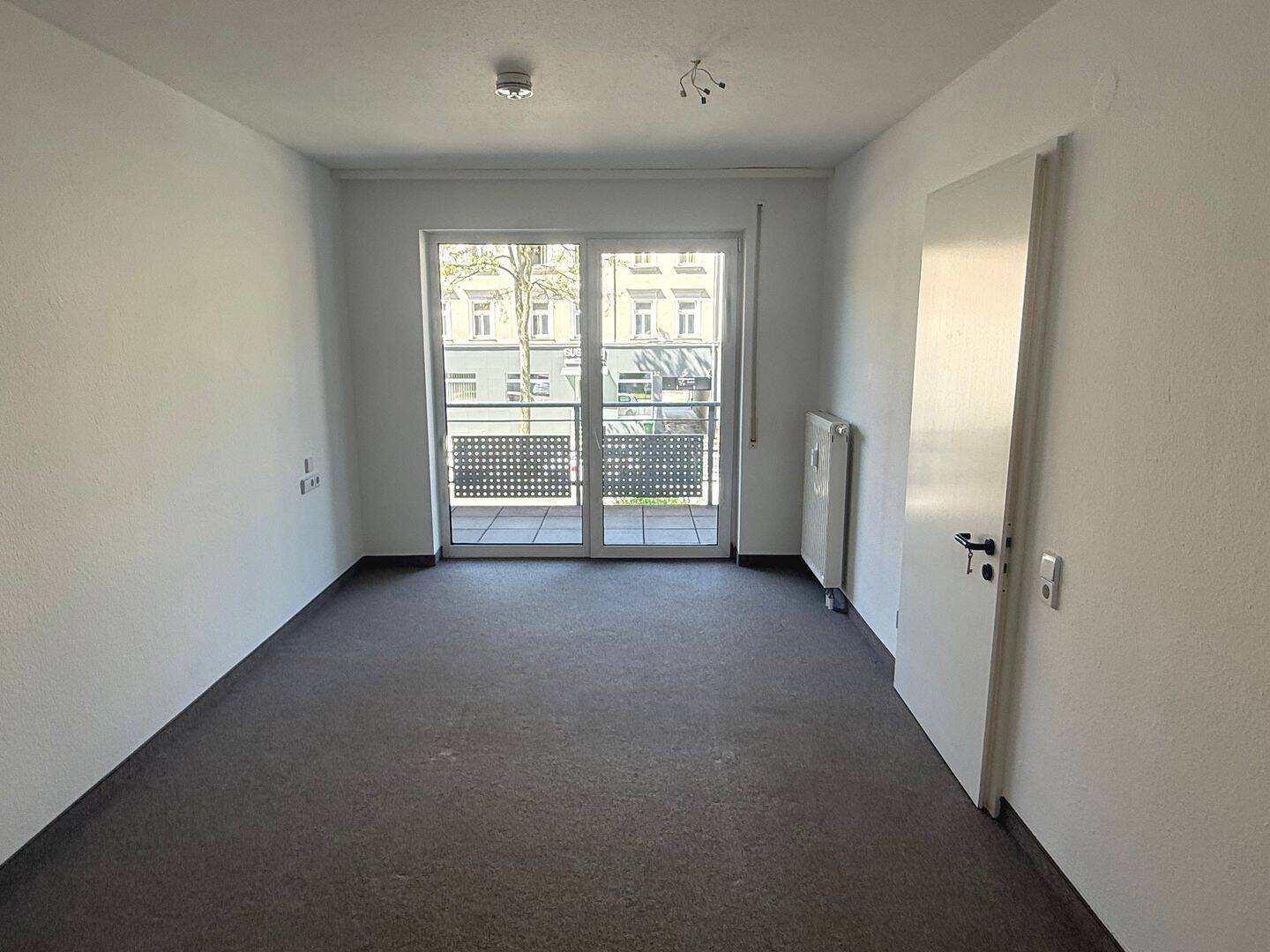 BARRIEREFREI - 2-Raum-APARTMENT MIT 2 BALKONEN - SENIOR LIVING - – Chemnitz – Vorschaubild 5
