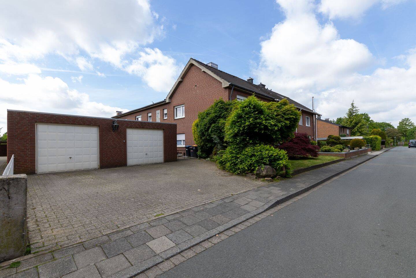Mehrfamilienhaus mit großem Grundstück in Münster-Vennheide - bezugsfrei bei Übergabe