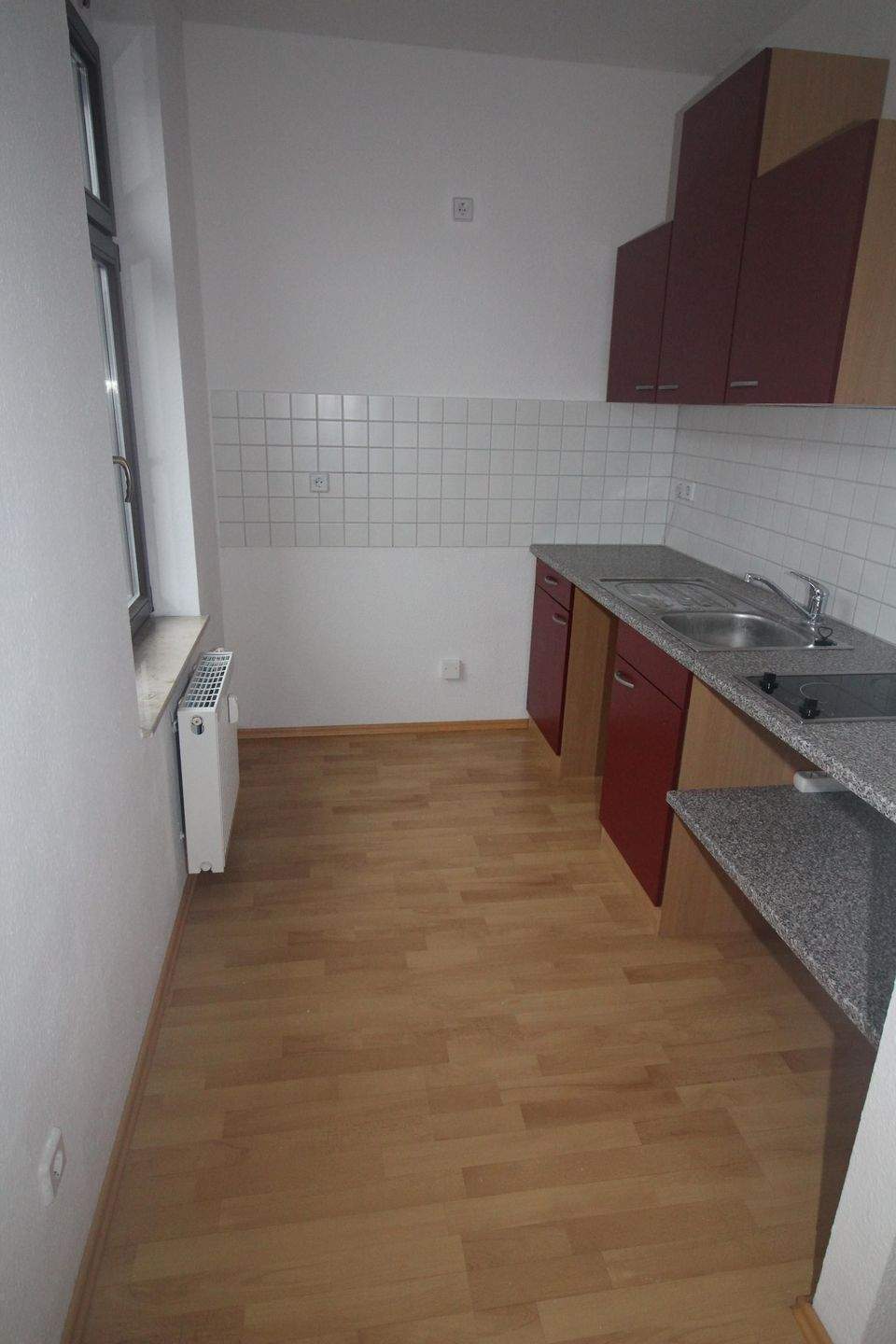 kleine gemütliche Singlewohnung mit guter Verkehrsanbindung in ruhiger Seitenstraße – Chemnitz – Vorschaubild 3