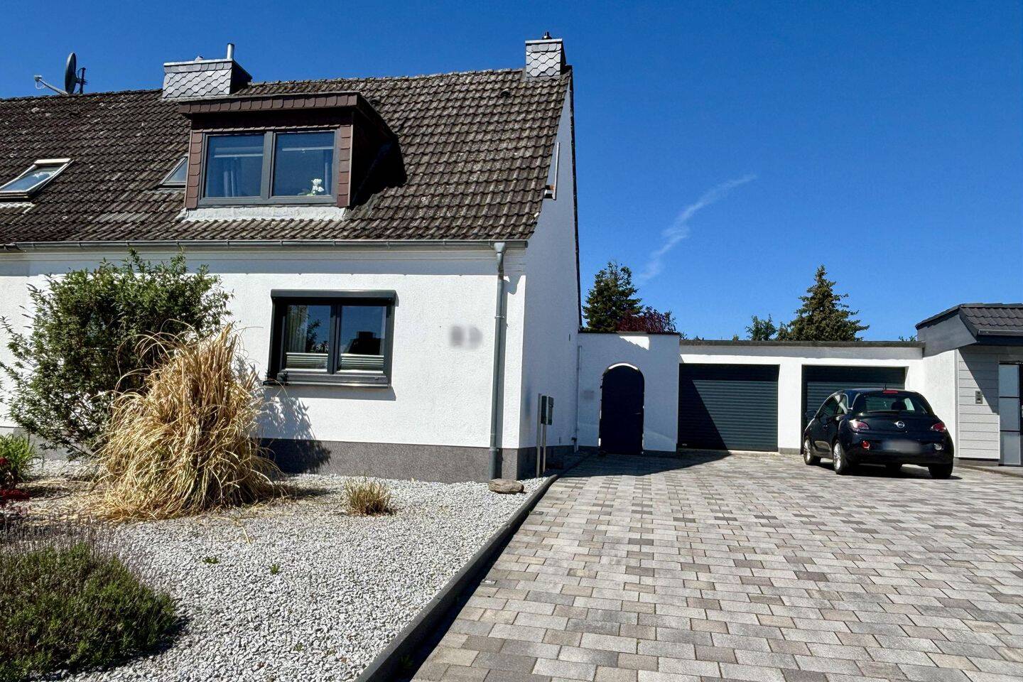 Doppelhaushälfte mit großem Garten (Eigenland) – Lübeck – Vorschaubild 2