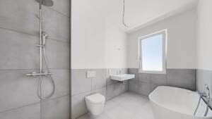 Bezugsfertig ! |4 Zimmer Wohnung mit Garten – 60437 Frankfurt am Main – Vorschaubild 4