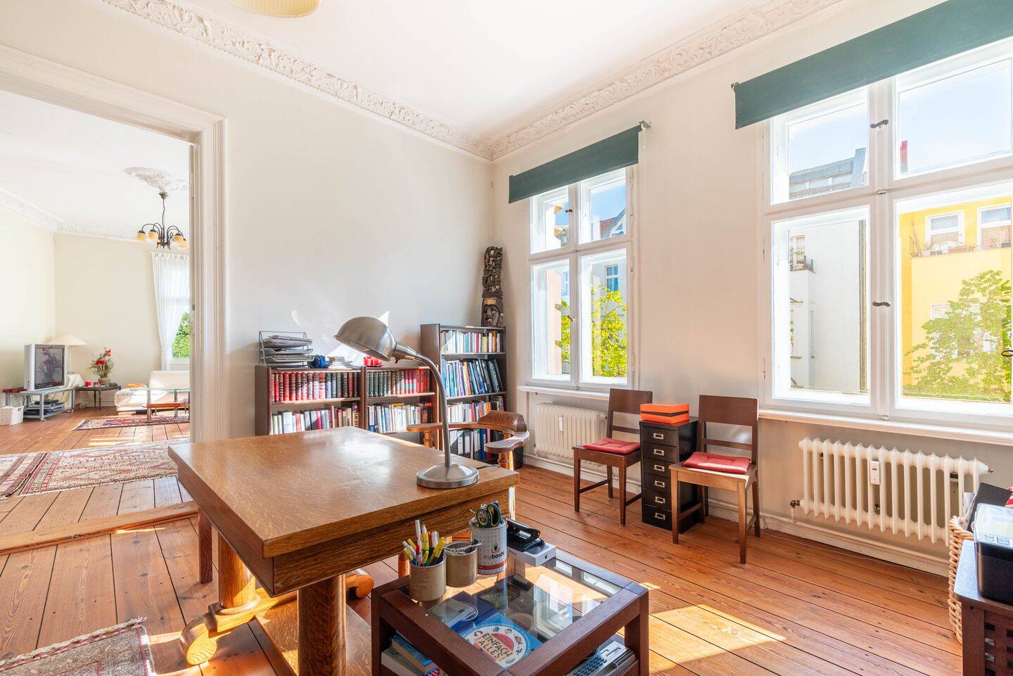 ?? Altbauperle im begehrten Schöneberg - Charmante 4-Zi-AB-Whg mit Dielen, Stuck, Lift & EBK – Berlin – Vorschaubild 2