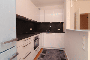 Provisionsfrei: 2-Zi.-Dachgeschosswohnung mit Süd-Terrasse & TG – 80638 München – Vorschaubild 6