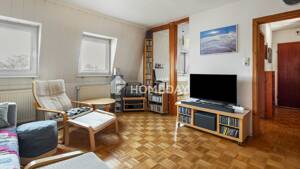 Charmante 3-Zimmer-Wohnung mit Balkon, EBK & Dachbodennutzung in Frankfurt-Heddernheim – 60439 Frankfurt am Main – Vorschaubild 2