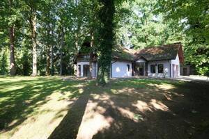 Rarität: Einfamilienhaus mit Doppelgarage und herrlichem alten Baumbestand in Nbg.- Weiherhaus – 90455 Nürnberg – Vorschaubild 5