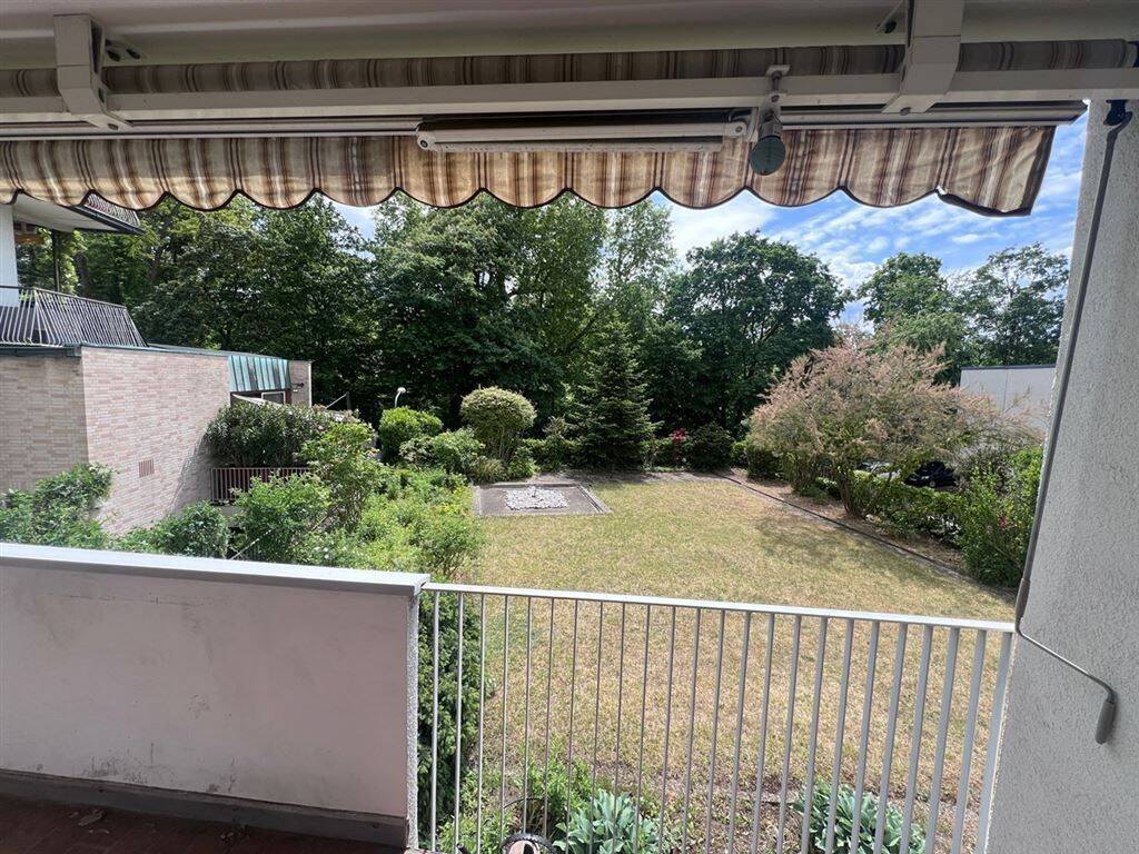 Grün + ruhig! Toplage Hallerwiese! Freie, ren.-bed. 4-Zi.-ETW mit Südloggia + TG! – Nürnberg – Vorschaubild 6