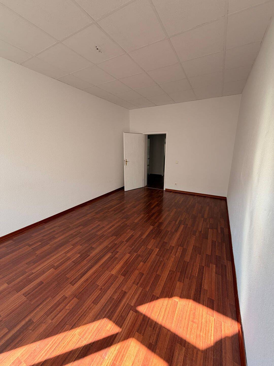 ***ZENTRUM-NORD, helle 2 Zi. WE mit Wannenbad und Balkon*** – Leipzig – Vorschaubild 5